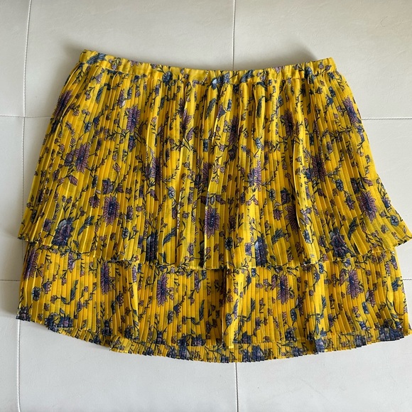 Banana Republic Skirts Flows Yellow Mini Skirt Poshmark